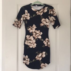 Agaci Floral Short Sleeve dress